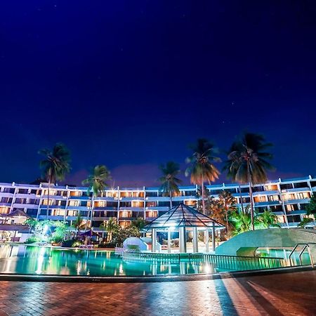 Tunamaya Beach & Spa Resort- Desaru Buitenkant foto