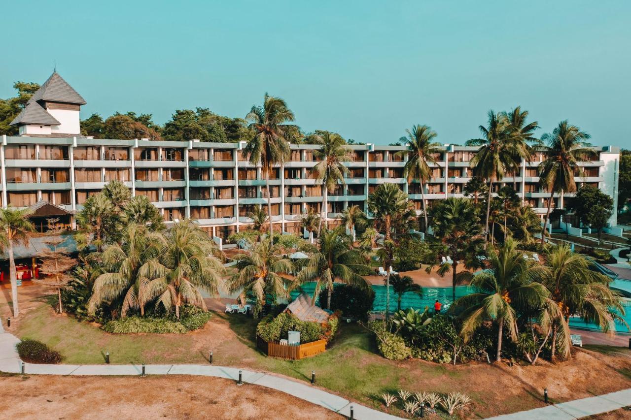 Tunamaya Beach & Spa Resort- Desaru Buitenkant foto